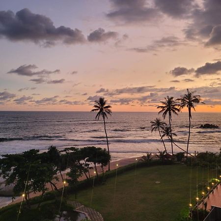 Hasara Oceanfront Apartment Galle Exterior foto